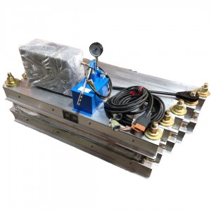 Vulcanizing machine for rubber